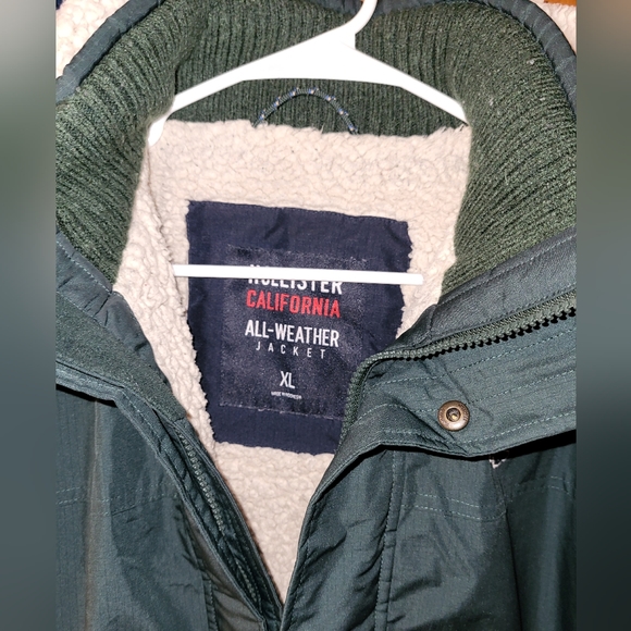 Hollister sherpa lined all weather jacket. Unisex xl. - Picture 6 of 16